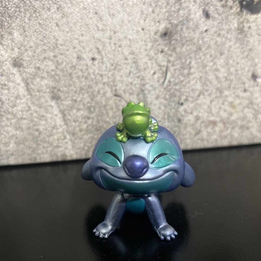 Disney That's So Stitch RARE YOGA METALIC Stitch Collectible Figure‎